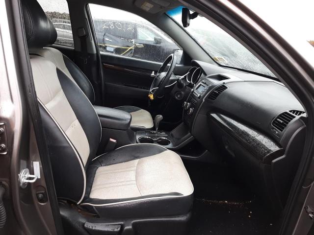 Photo 5 from auction – 2011 KIA SORENTO with VIN 5XYKTDA12BG178570