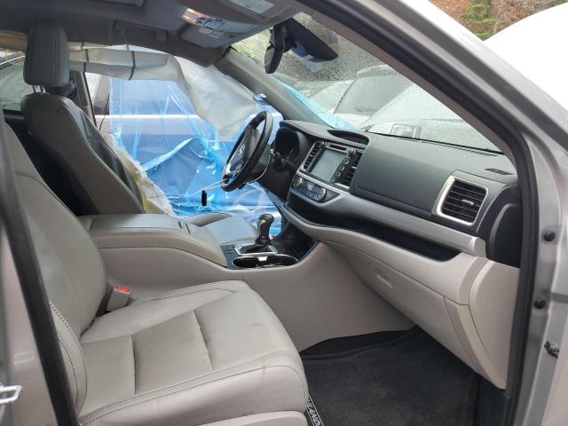 Foto 5 de la subasta – 2017 TOYOTA HIGHLANDER con VIN 5TDJZRFH9HS445678