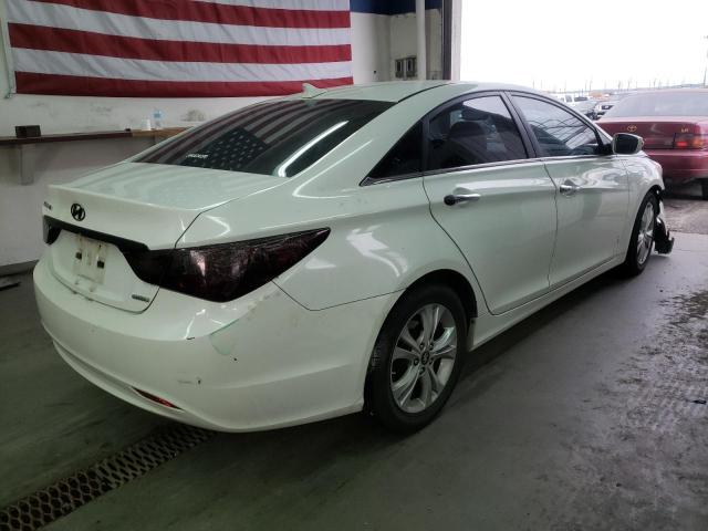 Photo 4 from auction – 2011 HYUNDAI SONATA SE with VIN 5NPEC4AC5BH038598