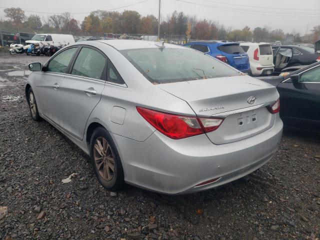 Photo 3 from auction – 2012 HYUNDAI SONATA GLS with VIN 5NPEB4AC2CH445010