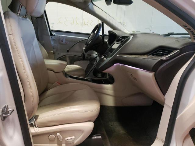 Photo 5 from auction – 2017 LINCOLN MKC RESERV with VIN 5LMCJ3D97HUL11667