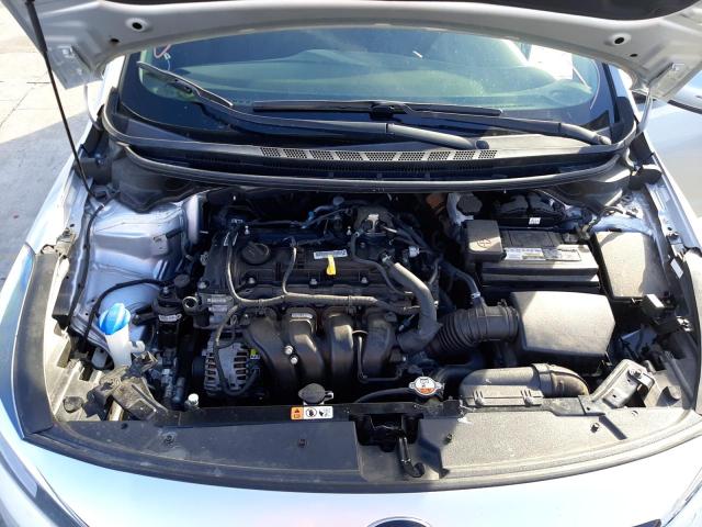 Photo 7 from auction – 2017 KIA FORTE LX with VIN KNAFK5A81H5666818