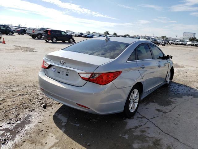 Photo 4 from auction – 2011 HYUNDAI SONATA GLS with VIN 5NPEB4AC7BH236425