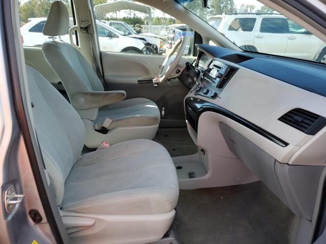 Photo 5 from auction – 2013 TOYOTA SIENNA with VIN 5TDZK3DC3DS304420