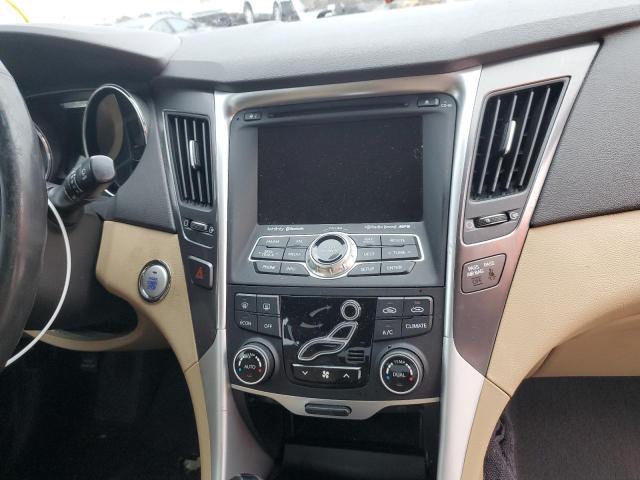 Photo 9 from auction – 2014 HYUNDAI SONATA HYB with VIN KMHEC4A43EA111709