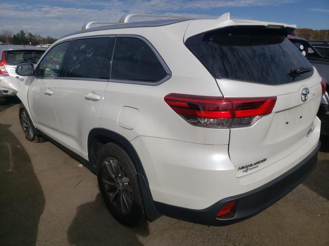 Photo 3 from auction – 2019 TOYOTA HIGHLANDER with VIN 5TDJZRFH5KS628650