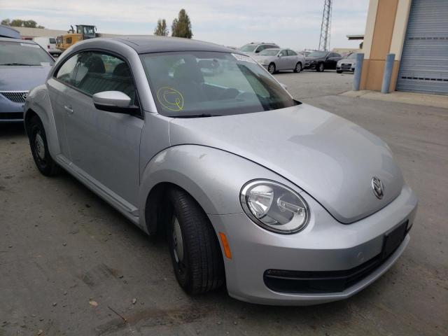 VOLKSWAGEN BEETLE 2013 with VIN 3VWJP7ATXDM689370 - Photo from auction