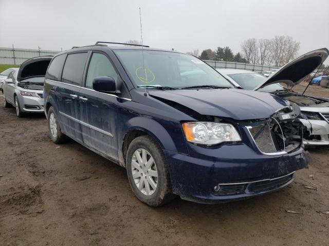 CHRYSLER TOWN & COU 2015 with VIN 2C4RC1BG4FR562206 - Photo from auction
