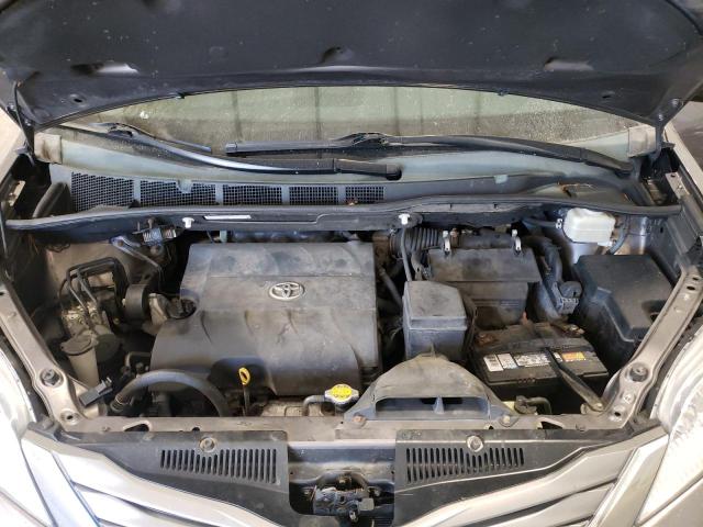 Photo 7 from auction – 2011 TOYOTA SIENNA XLE with VIN 5TDYK3DC2BS170265