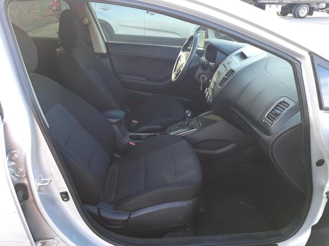 Photo 5 from auction – 2017 KIA FORTE LX with VIN KNAFK5A81H5666818