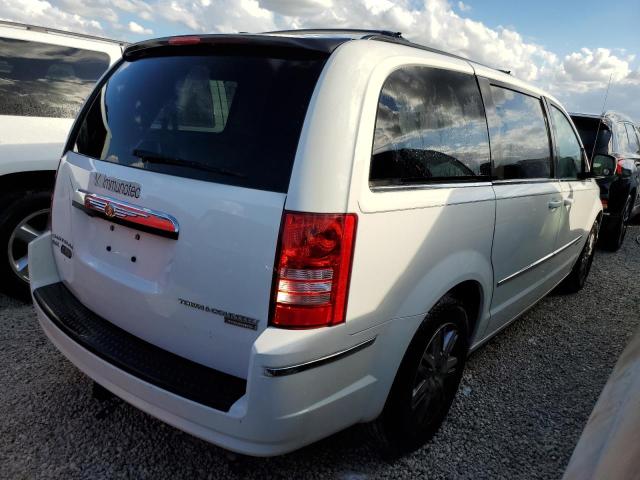 Photo 4 from auction – 2010 CHRYSLER TOWN & COU with VIN 2A4RR5DX4AR290634
