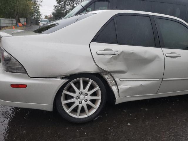 Photo 9 from auction – 2004 LEXUS IS 300 with VIN JTHBD192740092154