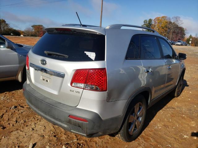 Photo 4 from auction – 2013 KIA SORENTO EX with VIN 5XYKU4A2XDG342303