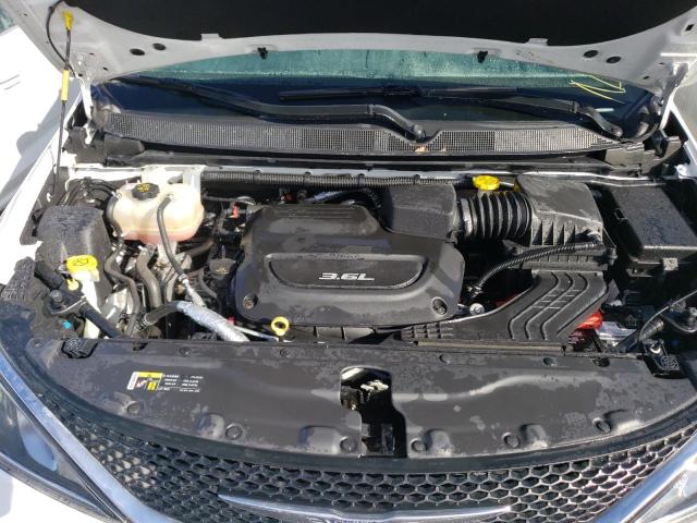 Photo 7 from auction – 2017 CHRYSLER PACIFICA T with VIN 2C4RC1BG0HR820840