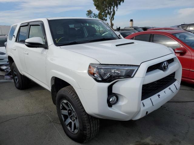 TOYOTA 4RUNNER SR 2018 with VIN JTEBU5JR1J5553733 - Photo from auction