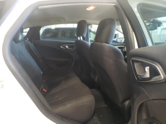 Photo 6 from auction – 2015 CHRYSLER 200 LIMITE with VIN 1C3CCCAB8FN599610