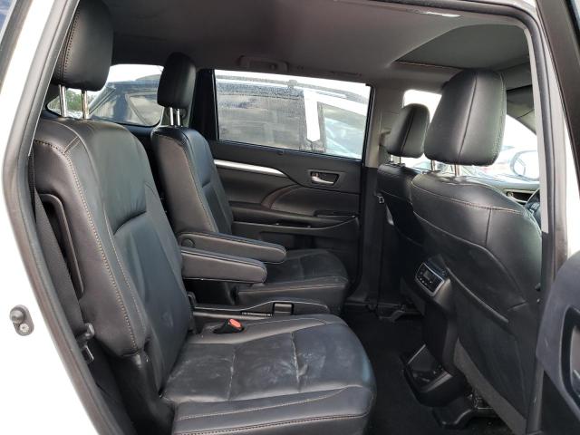 Photo 6 from auction – 2019 TOYOTA HIGHLANDER with VIN 5TDJZRFH6KS613770