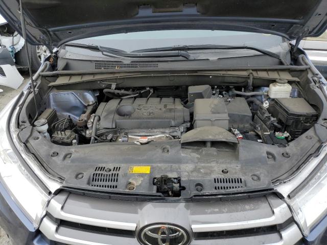 Photo 7 from auction – 2017 TOYOTA HIGHLANDER with VIN 5TDZARFH2HS025271