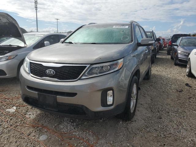 Photo 2 from auction – 2015 KIA SORENTO LX with VIN 5XYKTCA60FG608883