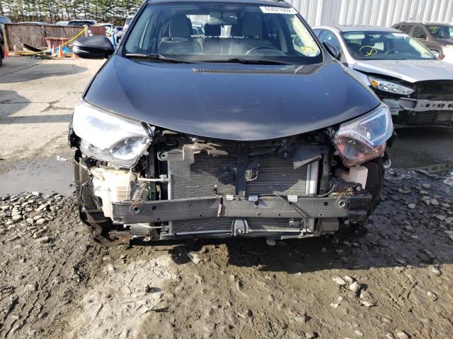 Photo 9 from auction – 2016 TOYOTA RAV4 XLE with VIN JTMRFREV1GJ069122
