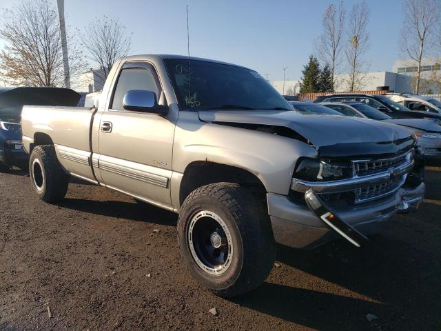 CHEVROLET SILVERADO 2002 with VIN 1GCEC14WX2Z257747 - Photo from auction