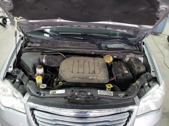 Photo 7 from auction – 2016 CHRYSLER TOWN & COU with VIN 2C4RC1BG5GR157330