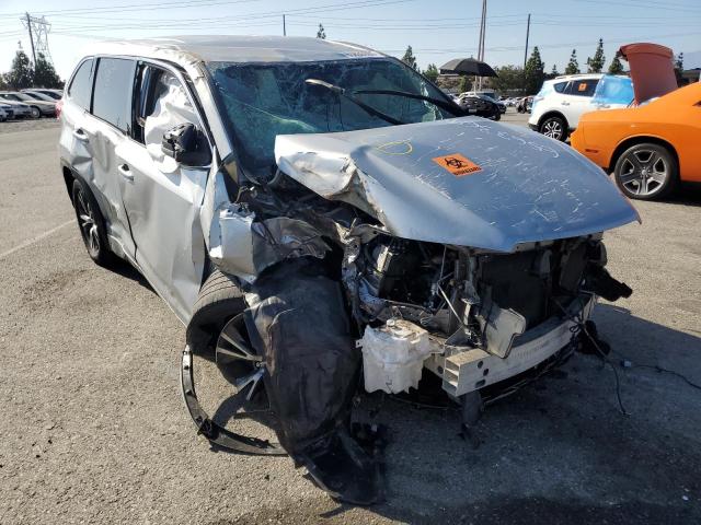 TOYOTA HIGHLANDER 2017 with VIN 5TDZARFH4HS030326 - Photo from auction