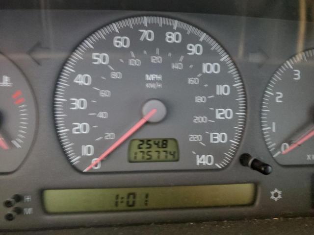 Photo 8 from auction – 2000 VOLVO C70 TURBO with VIN YV1NC56D7YJ012702