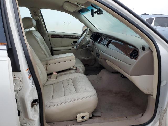 Photo 5 from auction – 2001 LINCOLN TOWN CAR E with VIN 1LNHM81W91Y706911