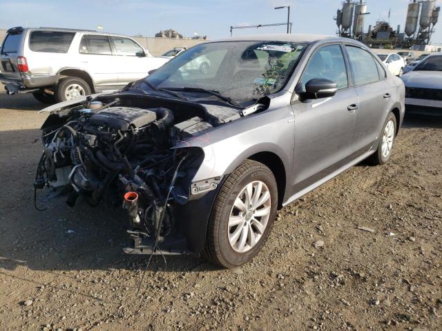 Photo 2 from auction – 2014 VOLKSWAGEN PASSAT S with VIN 1VWAT7A38EC093141
