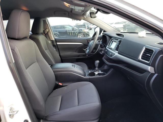 Photo 5 from auction – 2019 TOYOTA HIGHLANDER with VIN 5TDZARFH7KS059729