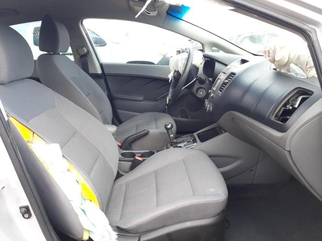 Photo 5 from auction – 2017 KIA FORTE LX with VIN 3KPFL4A72HE011850