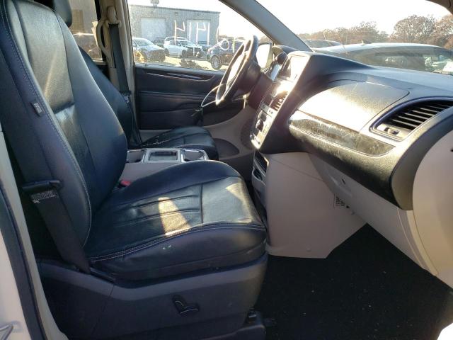 Photo 5 from auction – 2012 CHRYSLER TOWN & COU with VIN 2C4RC1BG9CR222559