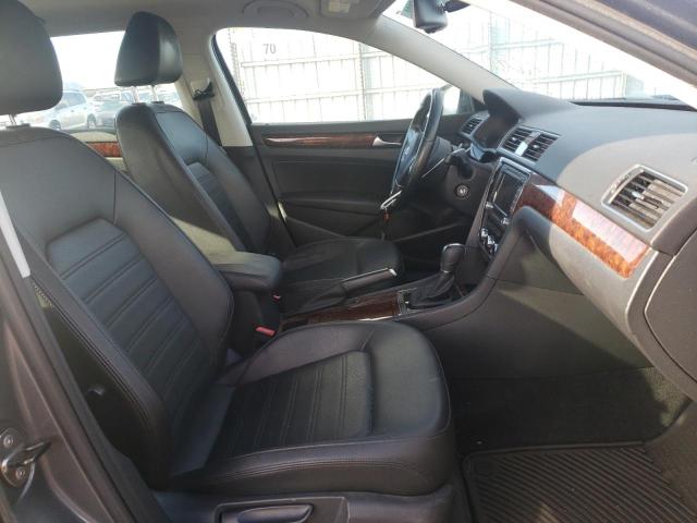 Photo 5 from auction – 2012 VOLKSWAGEN PASSAT SEL with VIN 1VWCP7A39CC035887