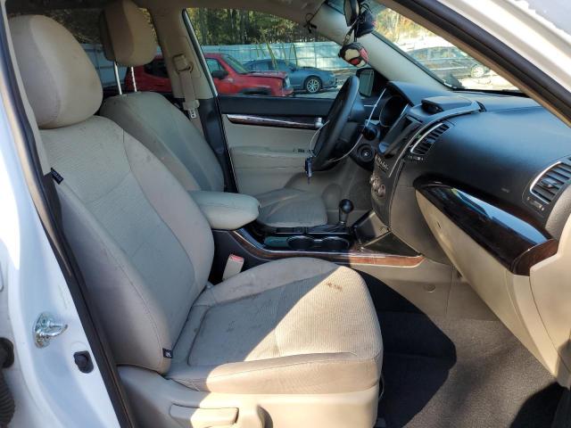 Photo 5 from auction – 2015 KIA SORENTO LX with VIN 5XYKT3A67FG595338