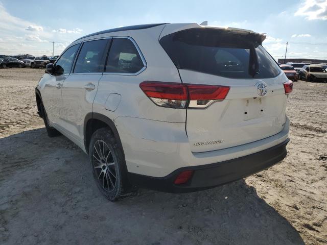 Photo 3 from auction – 2017 TOYOTA HIGHLANDER with VIN 5TDKZRFH1HS508048