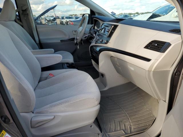Photo 5 from auction – 2012 TOYOTA SIENNA LE with VIN 5TDKK3DC7CS230886