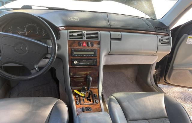 Photo 9 from auction – 1999 MERCEDES-BENZ E 320 with VIN WDBJF65H4XA728153