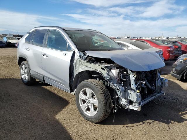 TOYOTA RAV4 XLE 2021 with VIN 2T3W1RFV3MC100501 - Photo from auction
