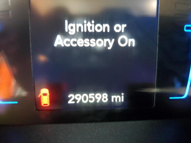 Photo 8 from auction – 2017 CHRYSLER PACIFICA L with VIN 2C4RC1CG3HR501205