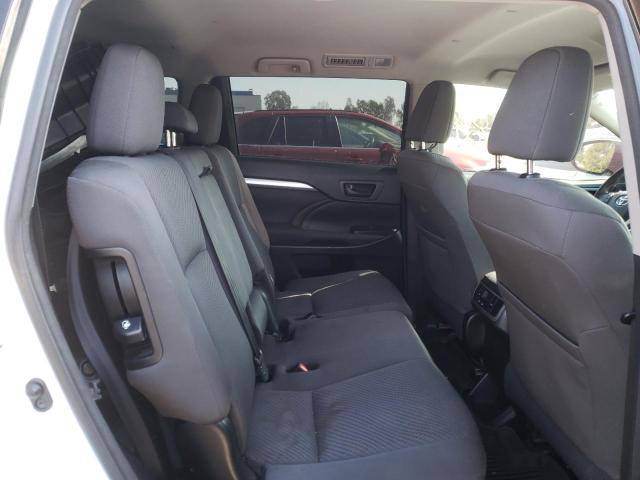 Photo 6 from auction – 2017 TOYOTA HIGHLANDER with VIN 5TDZARFH4HS031038