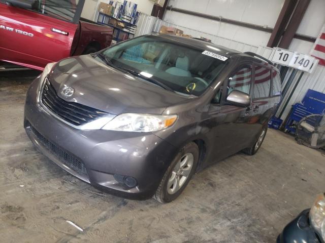 Photo 2 from auction – 2013 TOYOTA SIENNA LE with VIN 5TDKK3DC6DS288666