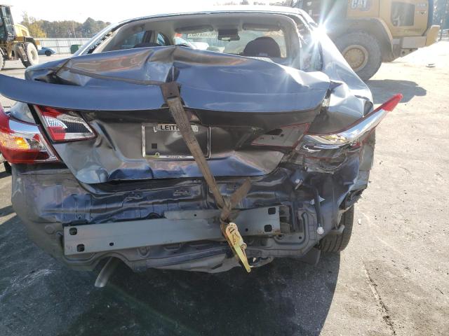 Photo 9 from auction – 2017 NISSAN SENTRA S with VIN 3N1AB7AP2HY362354