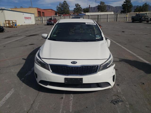 Photo 5 from auction – 2017 KIA FORTE LX with VIN 3KPFK4A70HE074495