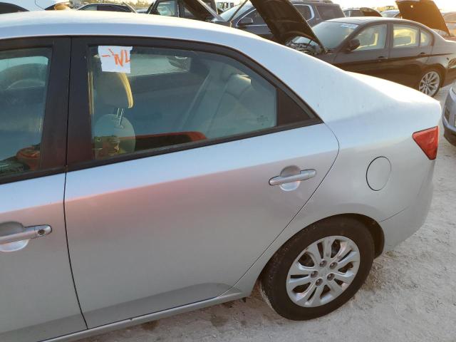 Photo 9 from auction – 2011 KIA FORTE LX with VIN KNAFT4A25B5455213