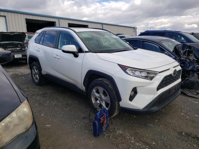 TOYOTA RAV4 XLE 2019 with VIN JTMP1RFV8KJ019234 - Photo from auction