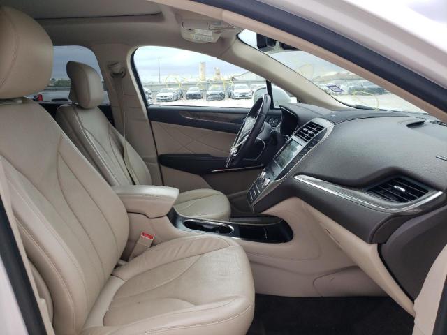 Photo 5 from auction – 2017 LINCOLN MKC RESERV with VIN 5LMCJ3C9XHUL69354
