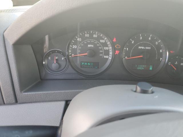 Photo 8 from auction – 2005 JEEP GRAND CHER with VIN 1J4GS48K15C605067