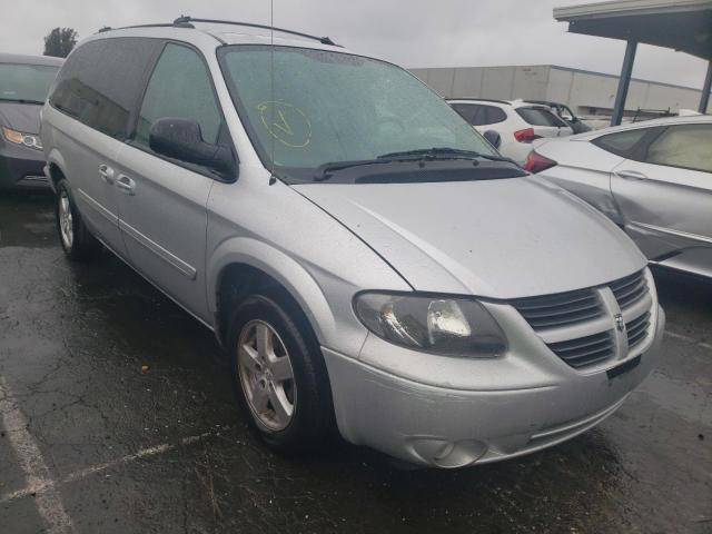 DODGE GRAND CARA 2005 with VIN 2D4GP44L45R372947 - Photo from auction
