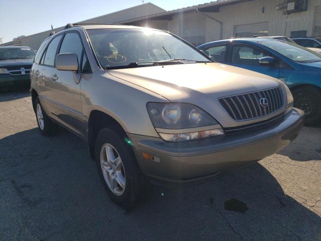 LEXUS RX 300 2000 مع رقم تعريف المركبة JT6HF10U9Y0105908 - صورة من المزاد